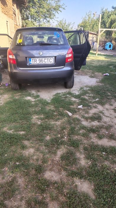 Vând  Skoda  pentru dezmembrare /reparare /