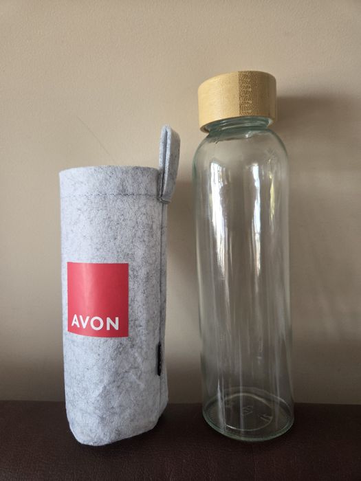 Бутилка за вода от Ейвън