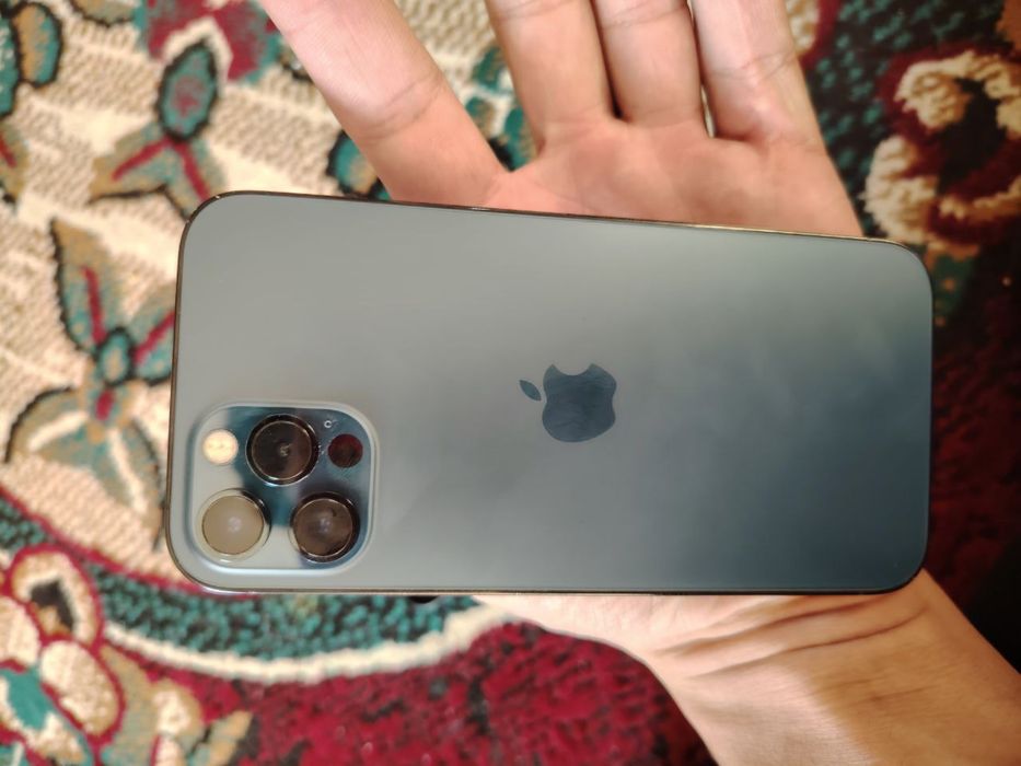 iPhone 12pro , xotira 128 , batareya holati 78% , holati ideal 10/10