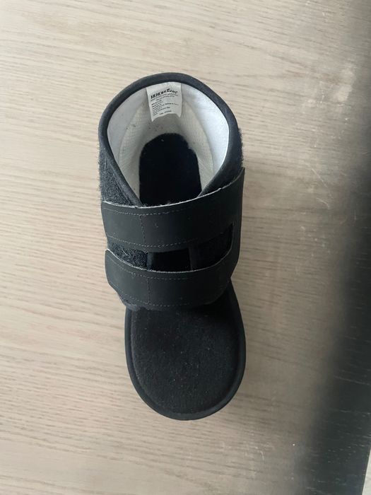 Следоперативна обувка 5000