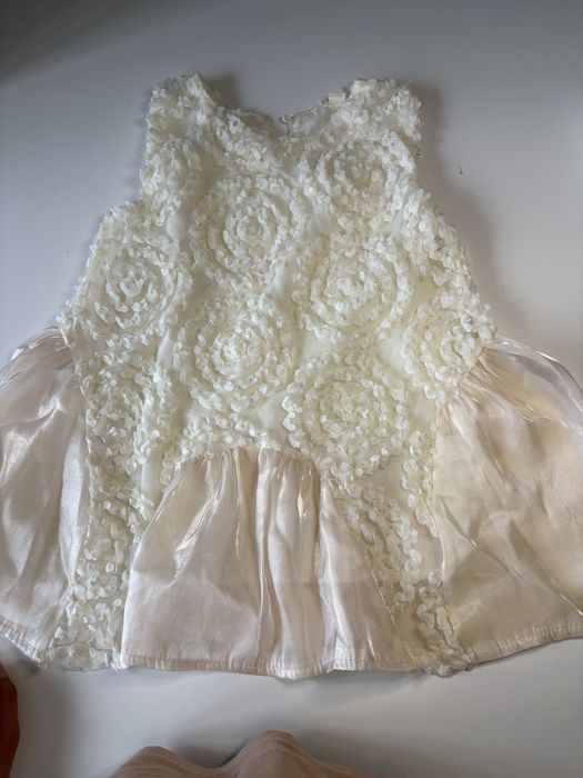 Продам нарядные платья