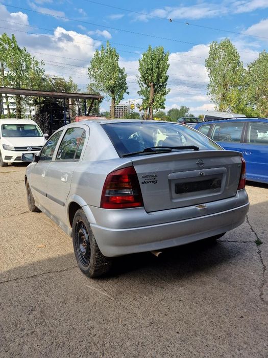 Dezmembrez Opel Astra G Hatchback F48_, F08_, T98 2004 1.6 L55 62Kw|84Hp
