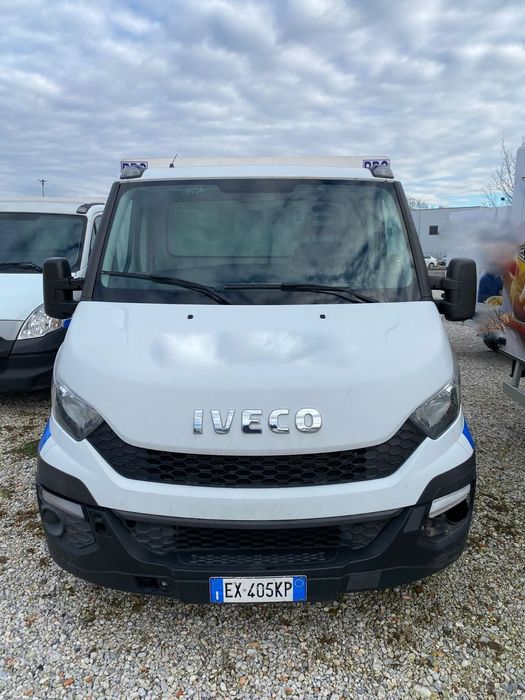Portieră Iveco Daily aripă Iveco Daily far Iveco Daily bloc lumini Ive