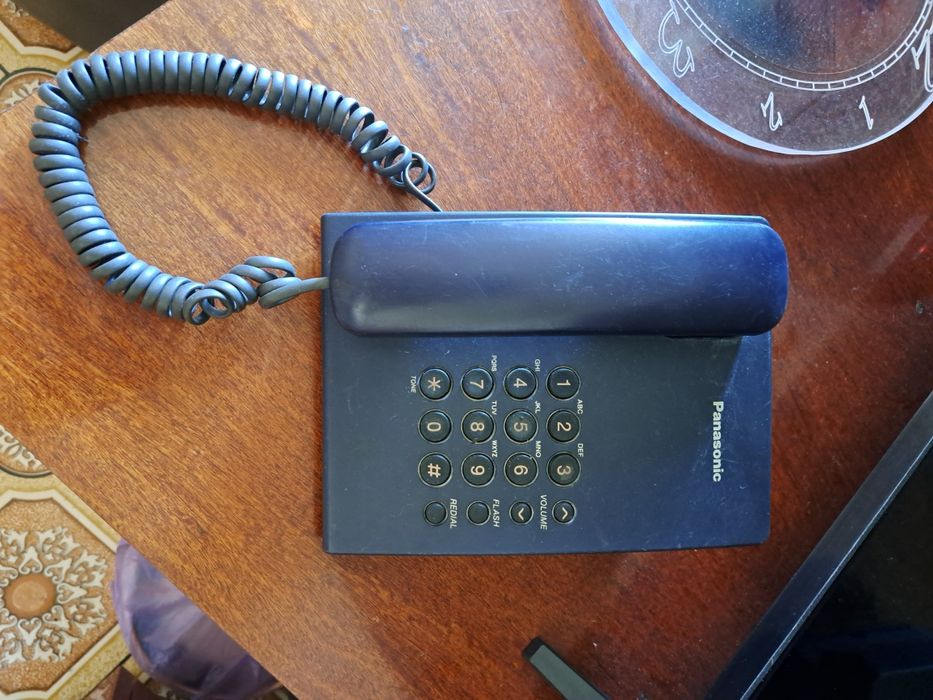 Телефон фирменный  недорого