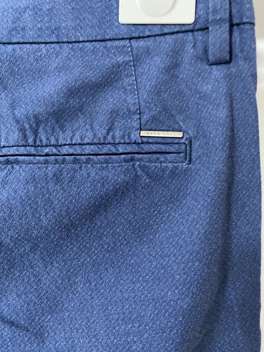 Pantaloni Hugo boss marimea 48