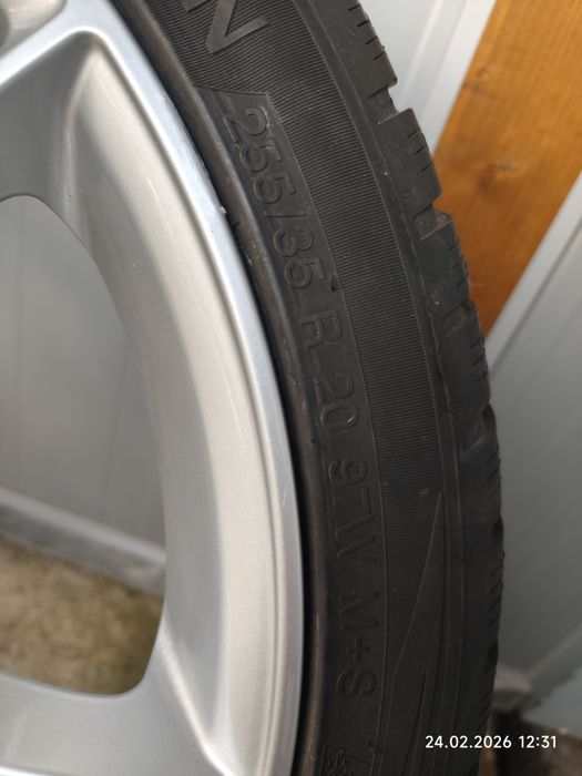 20/5/112-МЕРЦЕДЕС Ц и Е класа,с добри ЗИМНИ гуми -255/35/20-перфектни