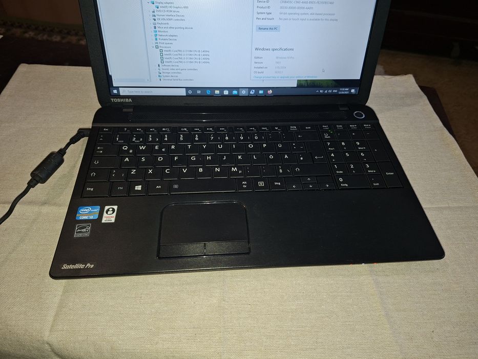 Toshiba Pro C50, Intel i3, 8 GB ram, Bluetooth,  baterie ok