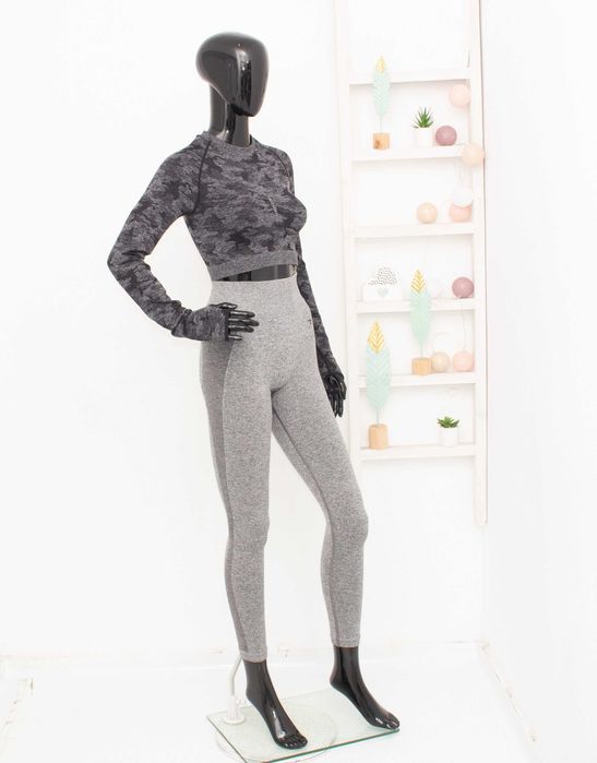 Gymshark комплект клин сив висока талия + кроп топ сиво-черен XS/S