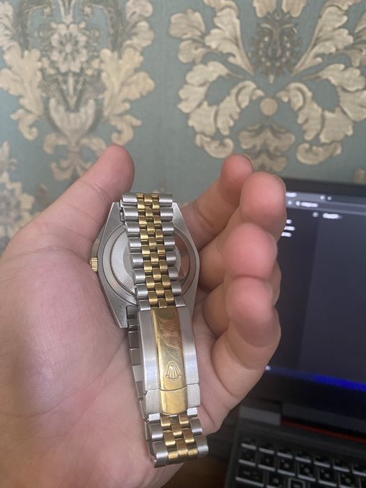 Часы Rolex с отклееноц крышкой