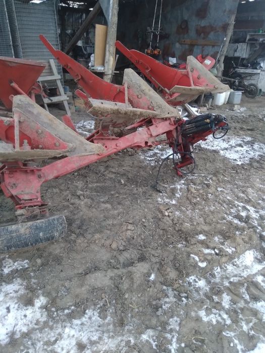 Vând plug reversibil