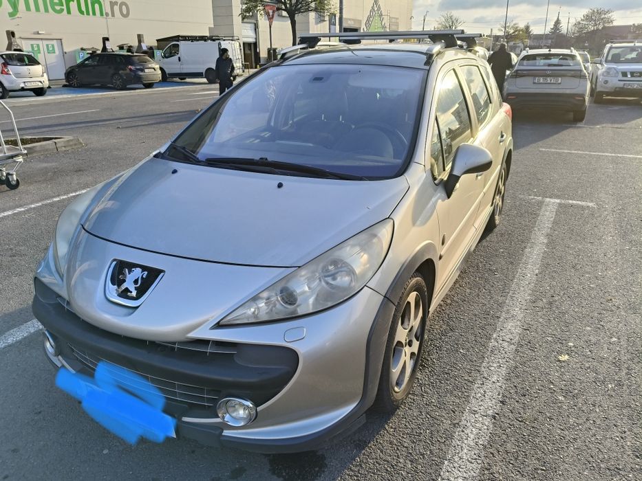 Vând Peugeot 207 SW outdoor