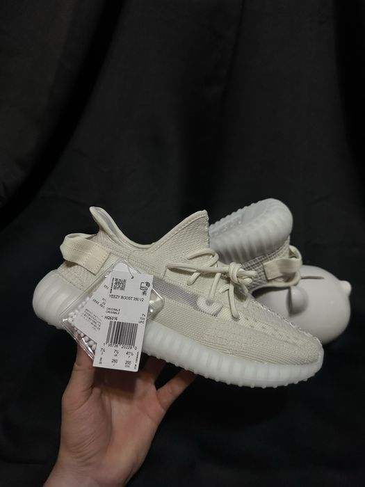 Yeezy 350 "Bone" Diferite marimi!