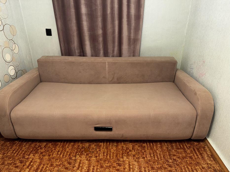 Продам отличный диван