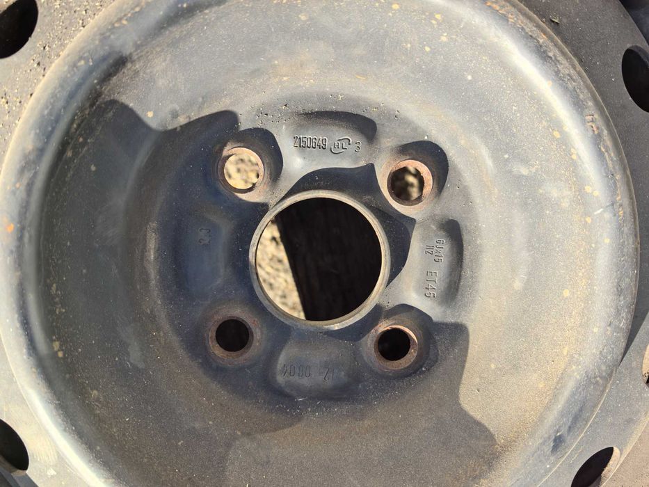 15 цола 4 х 100 мм Тойота / Кия / Хюндай / Сузуки - 6 Инча / ЕТ 45