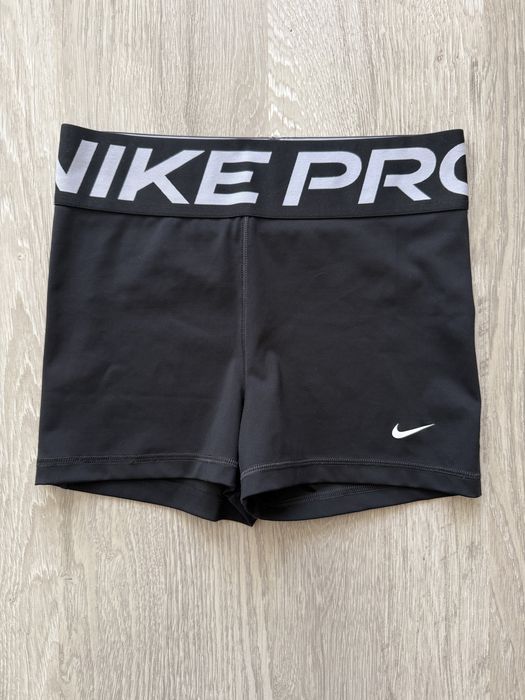 Nike Pro дамски клин М размер