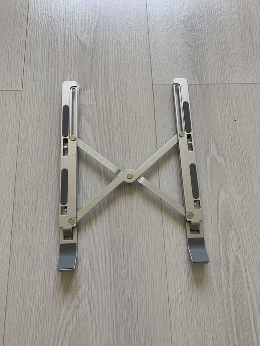 Подставка под ноутбук