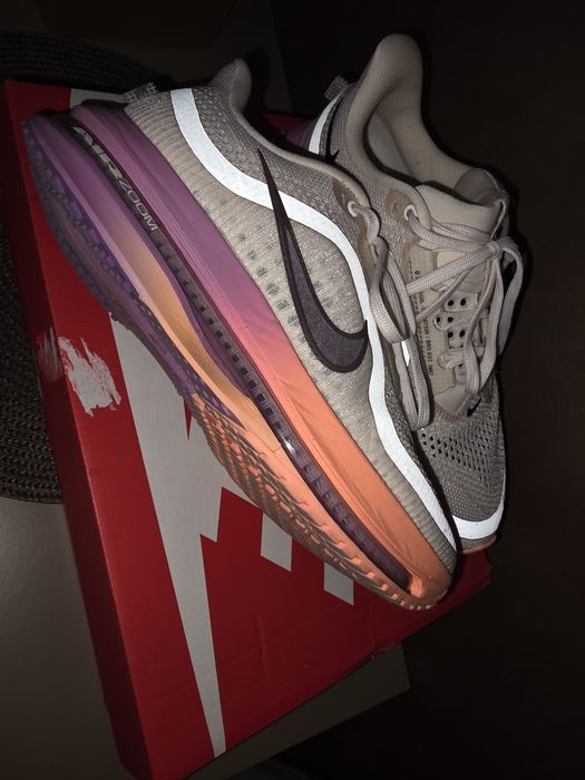 Дамски маратонки nike pegasus.