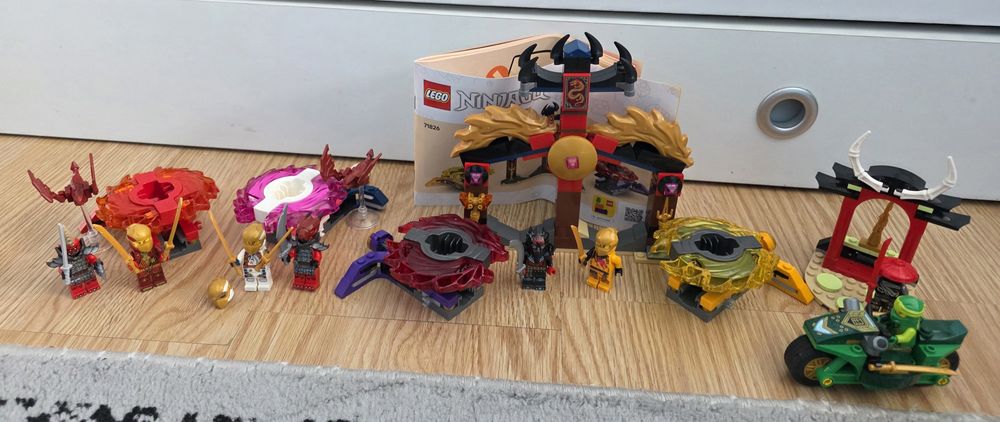 Vând lego ninjago