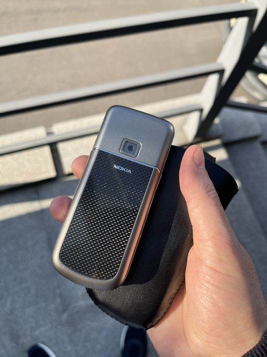 Nokia 8800 Art Carbon