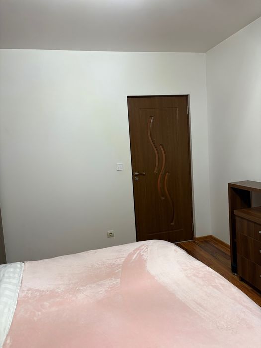 Vând apartament 3 camere