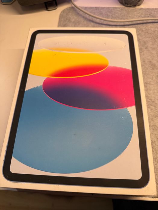 Ipad 10th - WiFi + Cellular