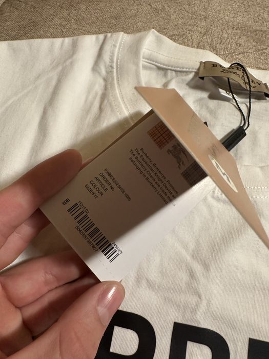 Tricou burberry crem