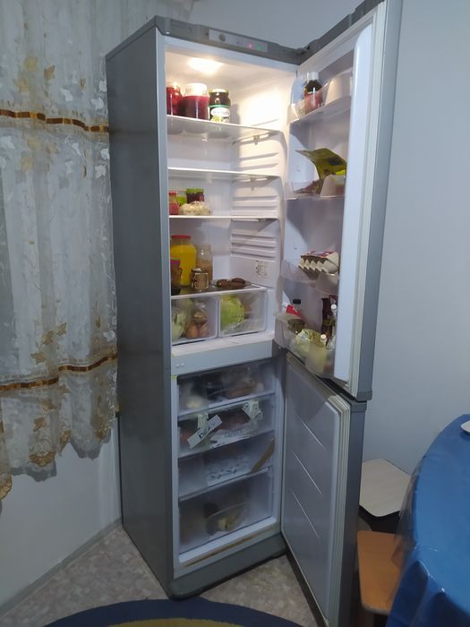 Продам холодильник бирюса высоки