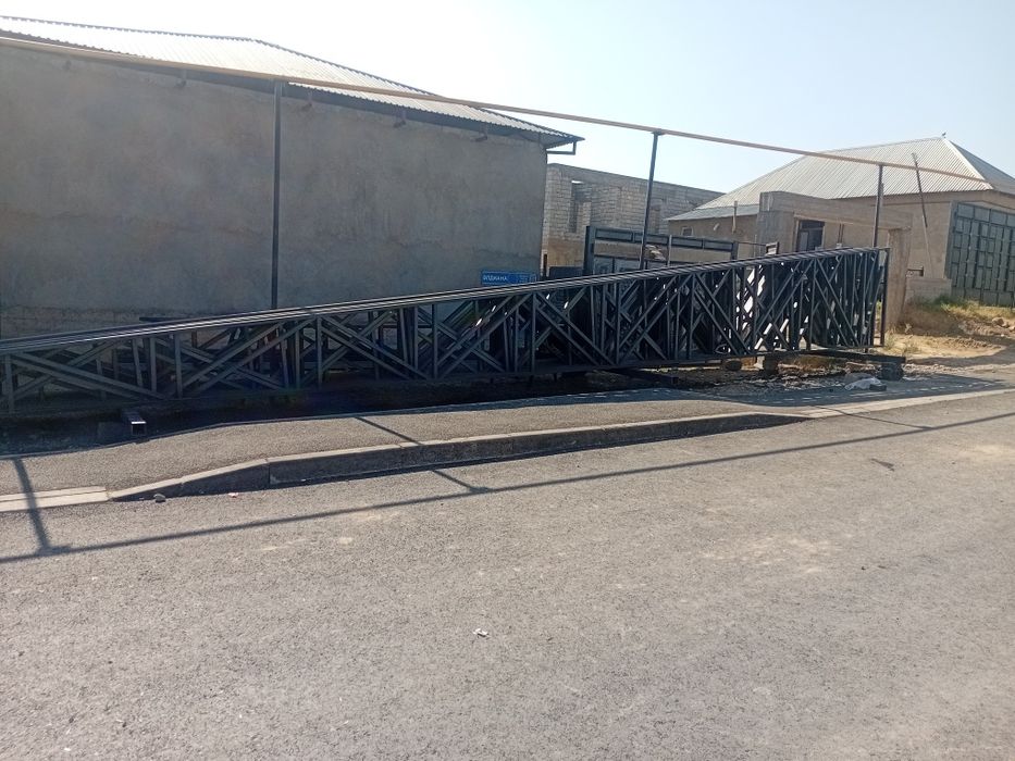 Металлическая ферма.