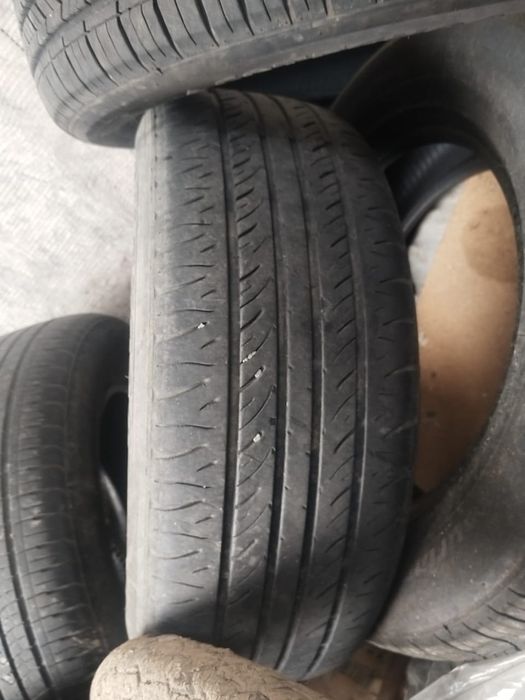 Продам лету шину 4 шт  парные