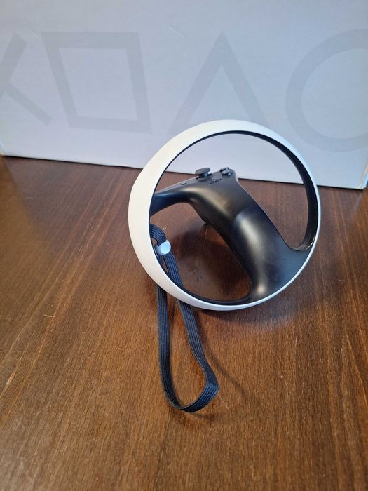 левия контролер (Sense Controller L)