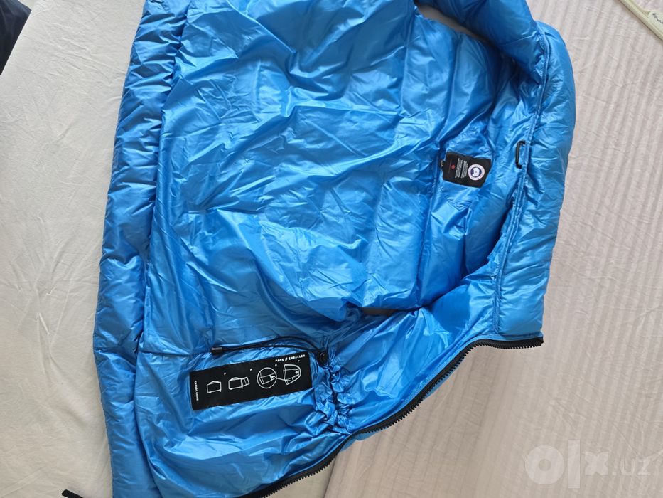 Продается оригинальный пуховой жилет Canada goose в новом состоянии
