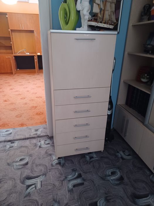 Mobila living:  Dulap ,comoda bar