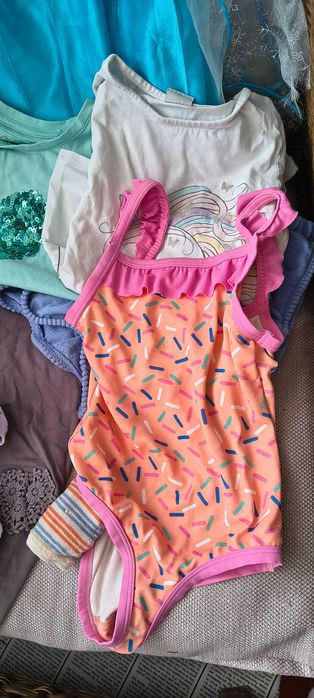 Подарявам дрехи 92/104
