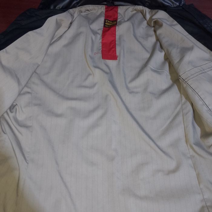 Kurtka pidjak sotiladi