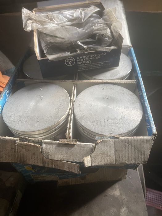 Продам запчасти на Газ 53