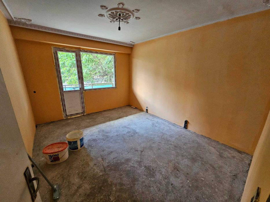 Продава се Двустаен апартамент в Разград, Орел - 75 кв.м за 782 €/кв.м - Снимка #5