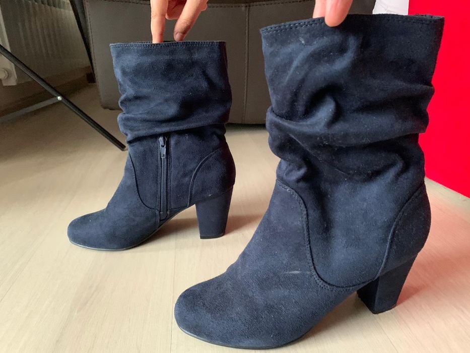 Vând cizme dama superbe (38)