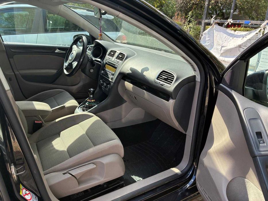 Vând volkswagen golf 2009