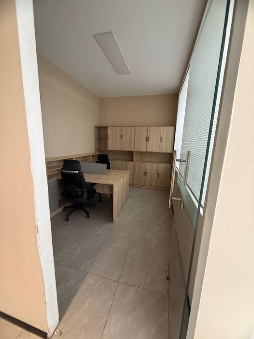 Офис готовый с ремонтом и мебелью на Чиланзар 2. 69м2.