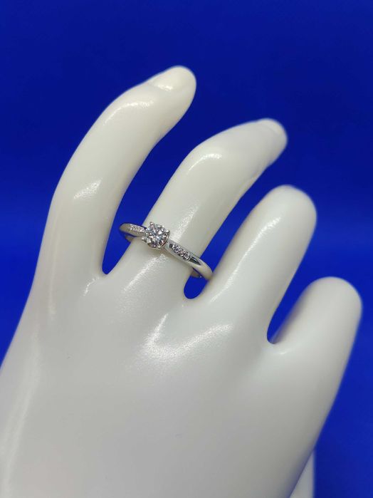 Годежен пръстен с диамант 0.30ct.