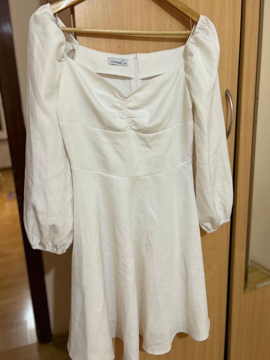 Платья разные размеры 42-44 М