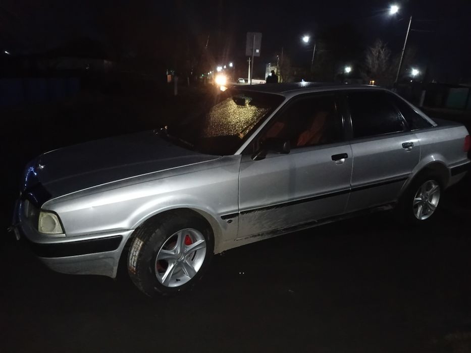Ауди б4 наполном ходу двигатель впоряде