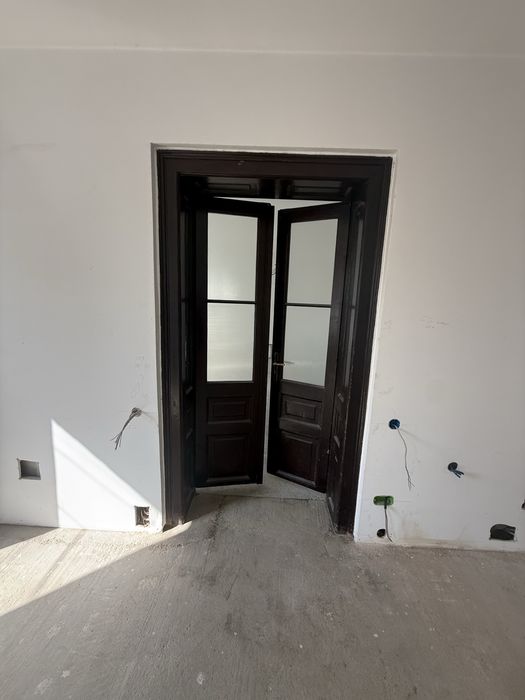 Doua case,parcare+1200 mp teren intravilan,zona centrala,AXENTE SEVER 18