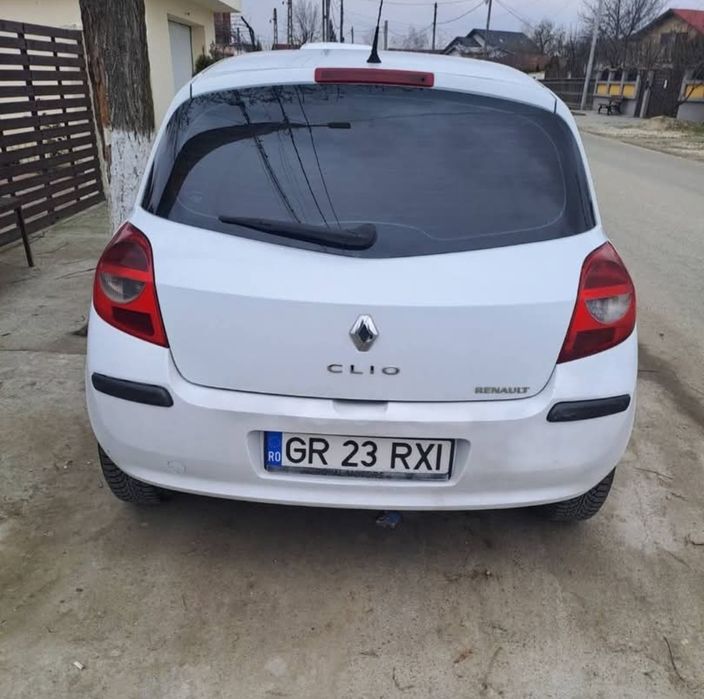 Vând Renault clio 3 2006