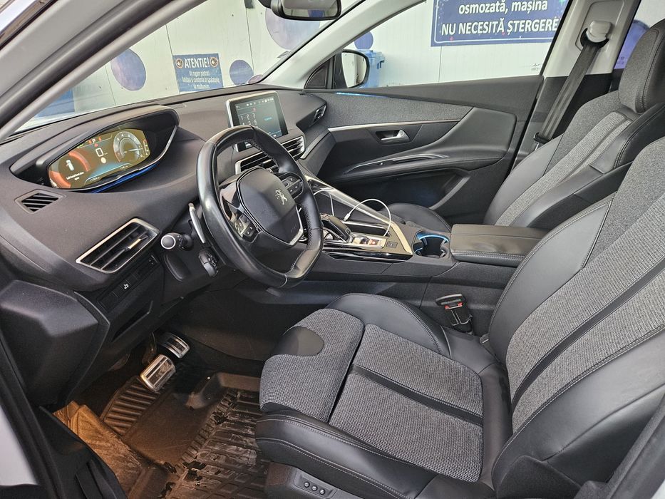 Peugeot 3008 1.2 Puretech 130cp Automat 112.000 km luna 12.2017 Euro6 distributie schimbata la 84.000km FARA ACCIDENTE