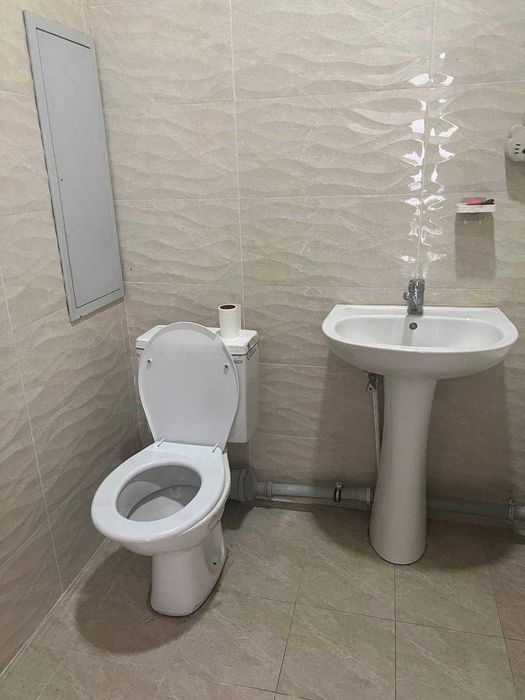 Yangihayot tumanida 2 xonali kvartira sotiladi