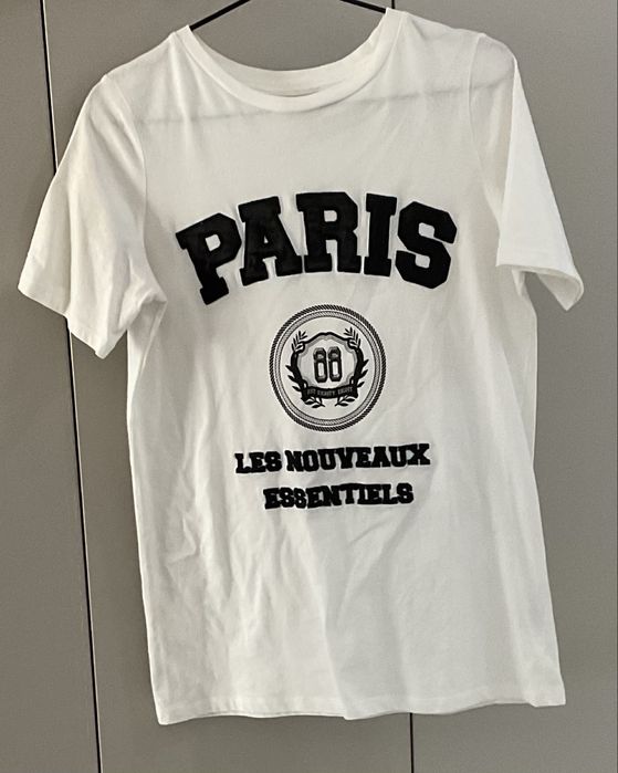 Tricou