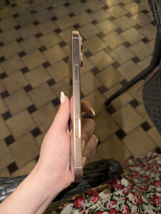 Срочно продам свой 16про макс