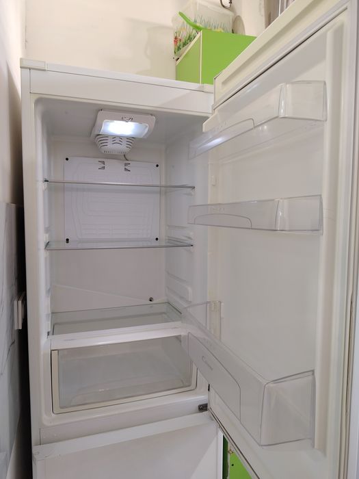 Холодильник - 2 м