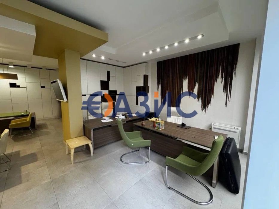 Офис 83 м2 в комплекс "Перла" на 1 етаж, България, Бургас, 164 500